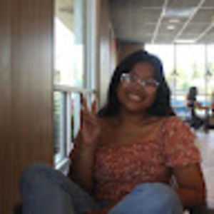 Meet your Posher, Alyssa